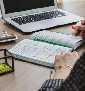 台中軍公教《榮華行銷理財中心》